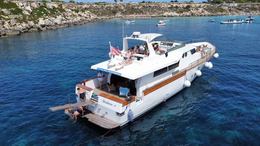 Favignana e Levanzo: tour condiviso Yacht Shalimar IV - What the boat experience is really like