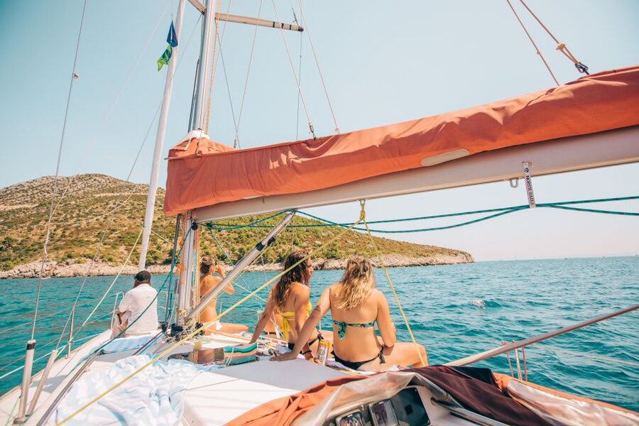 From Hvar: Boat Tour to Pakleni Islands on a Comfort Yacht - What the $94 price really includes