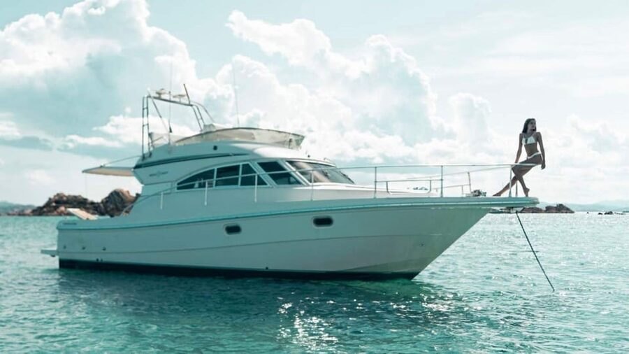 From Palau: La Maddalena Archipelago Yacht Tour with Lunch - Practical packing advice for a full day at sea