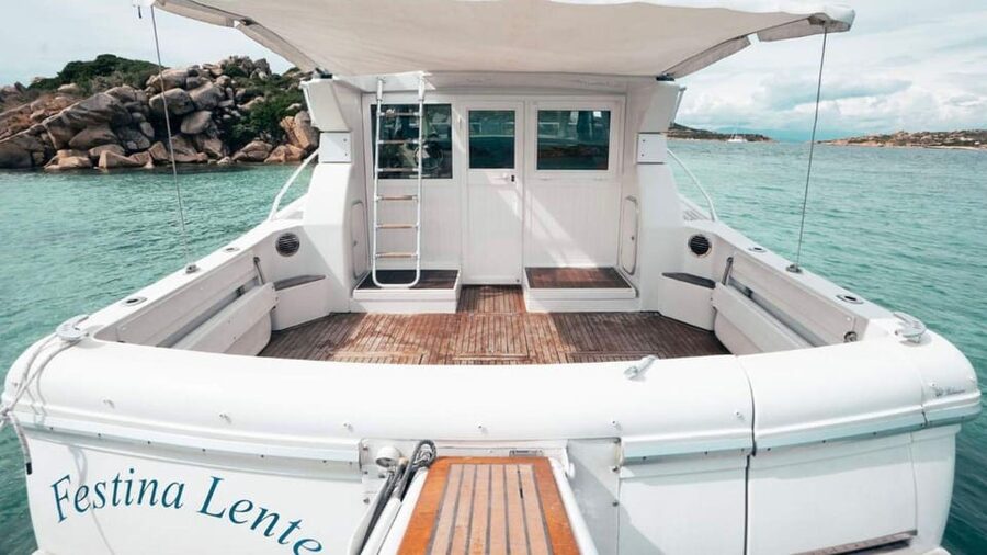 From Palau: La Maddalena Archipelago Yacht Tour with Lunch - Porto Madonna offers a scenic pause among the coves