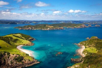 Full-Day Bay of Islands Tour by Vigilant Yacht Charters