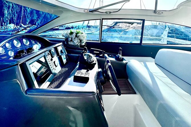 Full Day Private Yacht Tour in Island of Capri - The Sorrento coast and the sailing time