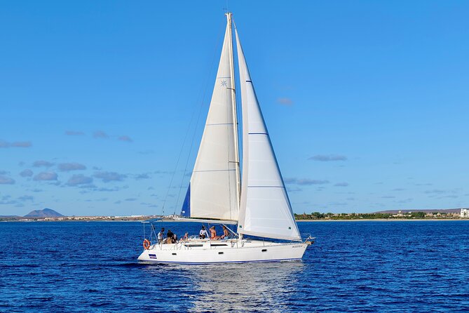 Full day Sailing yacht - Beautiful day on the Atlantic Ocean - Lunch, snacks, and the open bar