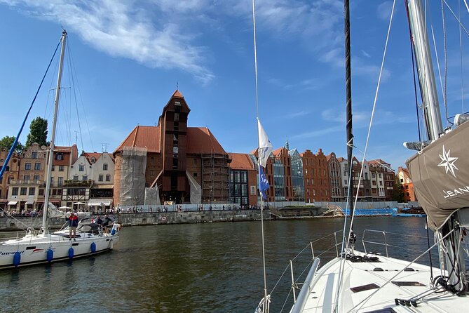 Gdańsk: Motlawa and Port yacht cruise with Welcome Drink - Shipyards, dry docks, and the birth of Solidarity