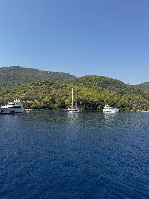 Gocek: Yacht Trip and 12 Island Full-Day Tour with Lunch - Lunch, drinks, and the relaxed onboard rhythm