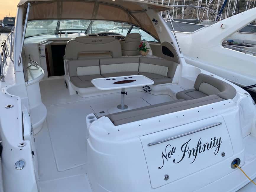 Gran Canaria: Shared yacht trip with drinks, lunch, and snorkeling - Leaving Puerto Rico on a 12-passenger yacht