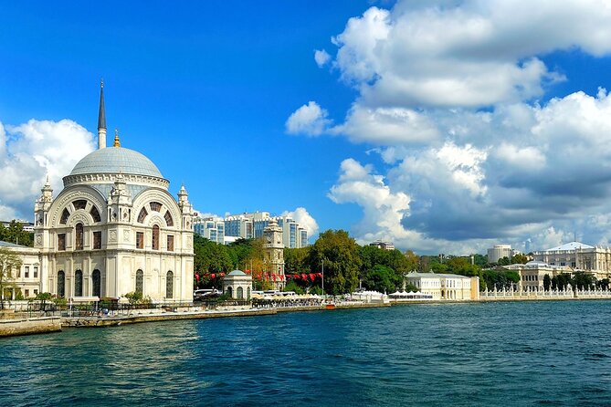 Guided Bosphorus Afternoon Cruise on Yacht - Rumeli Fortress at the narrowest point
