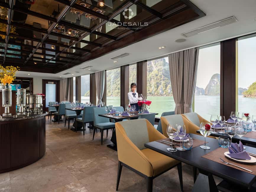Ha Long–Lan Ha Luxury Yacht Day Cruise from Hanoi - The two-hour limousine ride from Hanoi