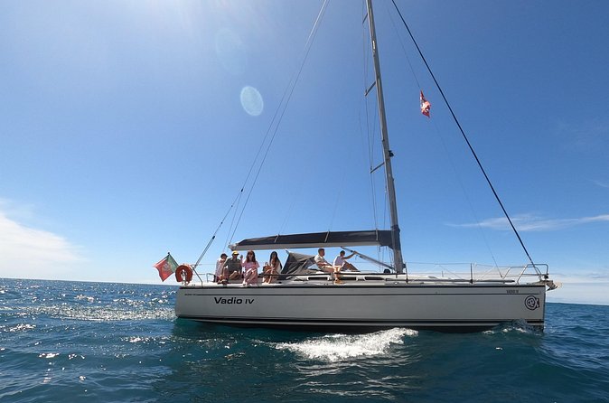 Half-Day Boat Trip Madeira Funchal- Private Yacht Snacks & Drinks - A private yacht is worth more than a shared boat