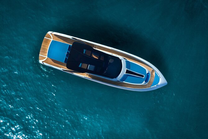 Half Day in Amalfi Coast with Private Luxury Yacht Tour - What comes with the boat