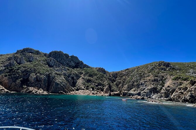 Half Day Private Yacht Charter on our Pershing 40 in Saint Tropez - Canoubiers, the bay made famous by celebrities
