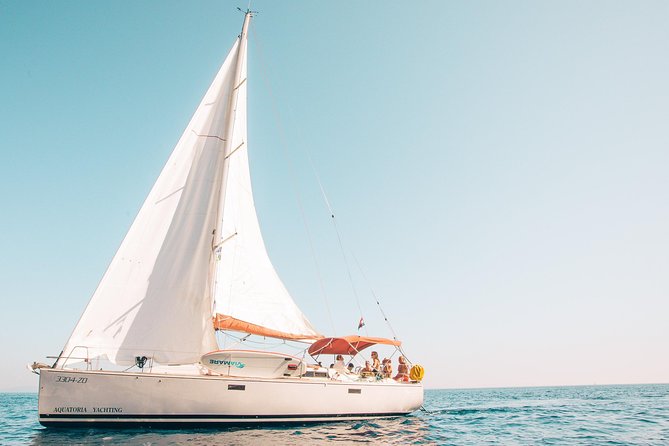 Half Day Sailing on a comfort yacht around Hvar and Pakleni islands- small group - Sailing when the weather cooperates