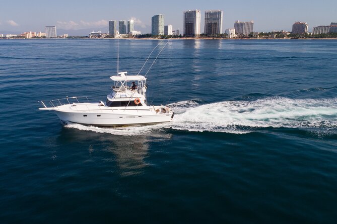 Hatteras 42-44' Classic Yachts in Puerto & Nuevo Vallarta - Choosing between Puerto Vallarta and Nuevo Vallarta