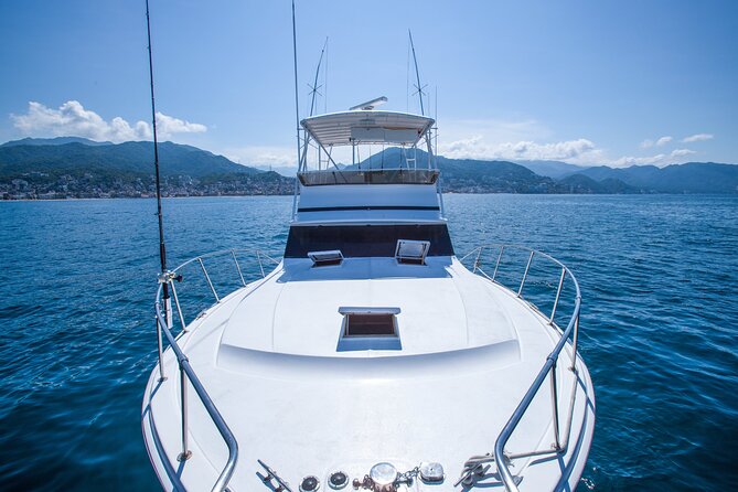 Hatteras 42-44' Classic Yachts in Puerto & Nuevo Vallarta - Is $860 a good value for your group?