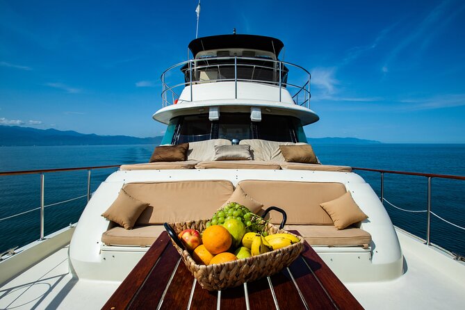 Hatteras 58-61' Luxury Yacht in Puerto Vallarta & Nuevo Nayarit - How the $1,940 group price works out