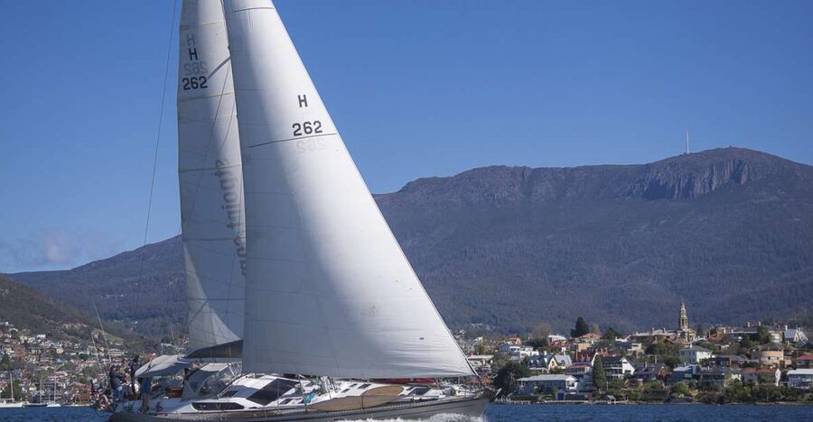 Hobart: Luxury Yacht Scenic Sailing Tour with Snacks - Is $120 a fair price?