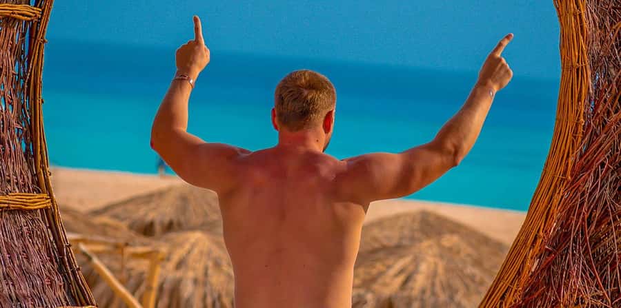 Hurghada: Paradise Island Yacht Cruise, Lunch & Snorkeling - Snorkeling over the Red Sea reef