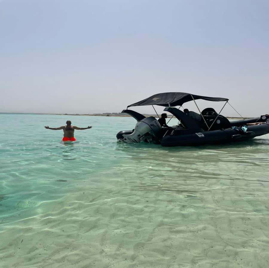 Hurghada: Private Dinner and Sunset Yacht Cruise - What the $371 price really buys you