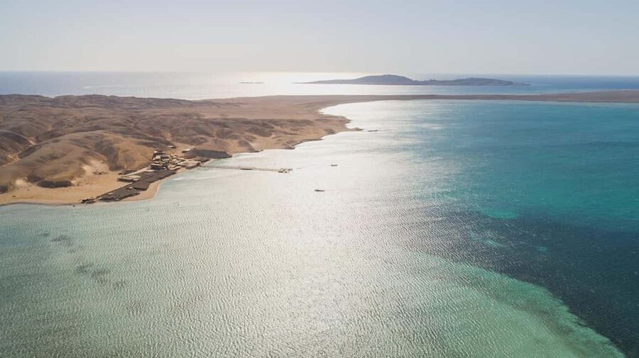 Hurghada: Yacht Trip 2 islands, Diving & Snorkeling W Lunch - Boat atmosphere, group size, and comfort