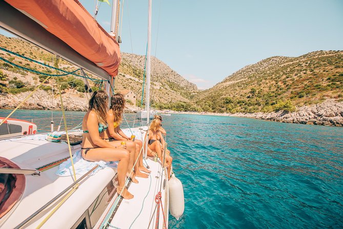 Hvar - Full Day Sail on a yacht - friendly skipper- small group - lunch optional - Bay Lučišća near Sveta Nedelja