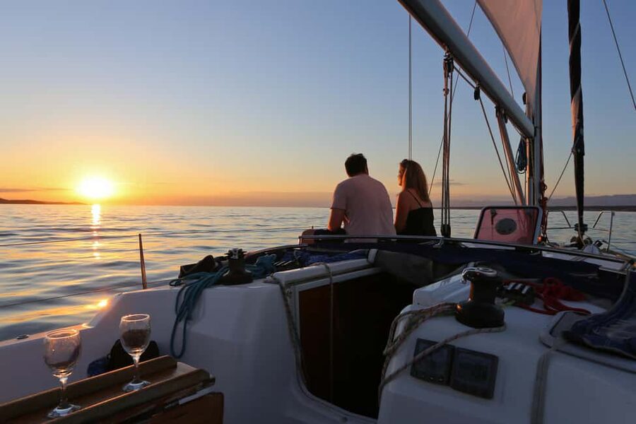 Hvar: Romantic Sunset Sailing Experience On A Comfort Yacht - Shared or private: which option makes sense?