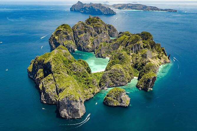 Hype Yacht : VIP Tour Phi Phi Island & Maya Bay from Phuket - Pi Lay Lagoon brings the first swim