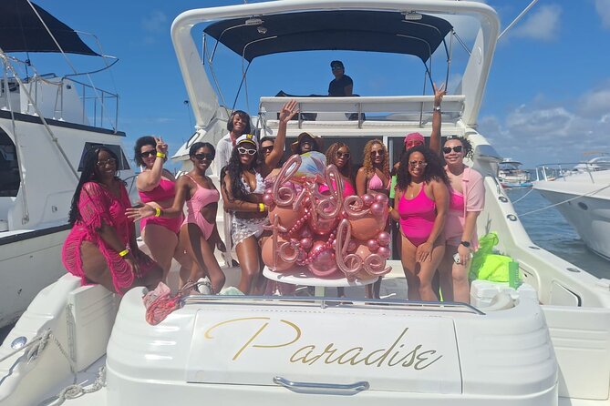 Isla Mujeres snorkeling tour on Exclusive 46ft Yacht in Cancun - Meeting at Sunset Marina in Cancún