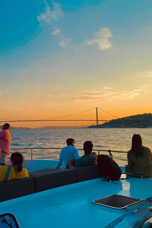 Istanbul: Bosphorus River Sunset Yacht Tour with Commentary - What is served aboard the yacht