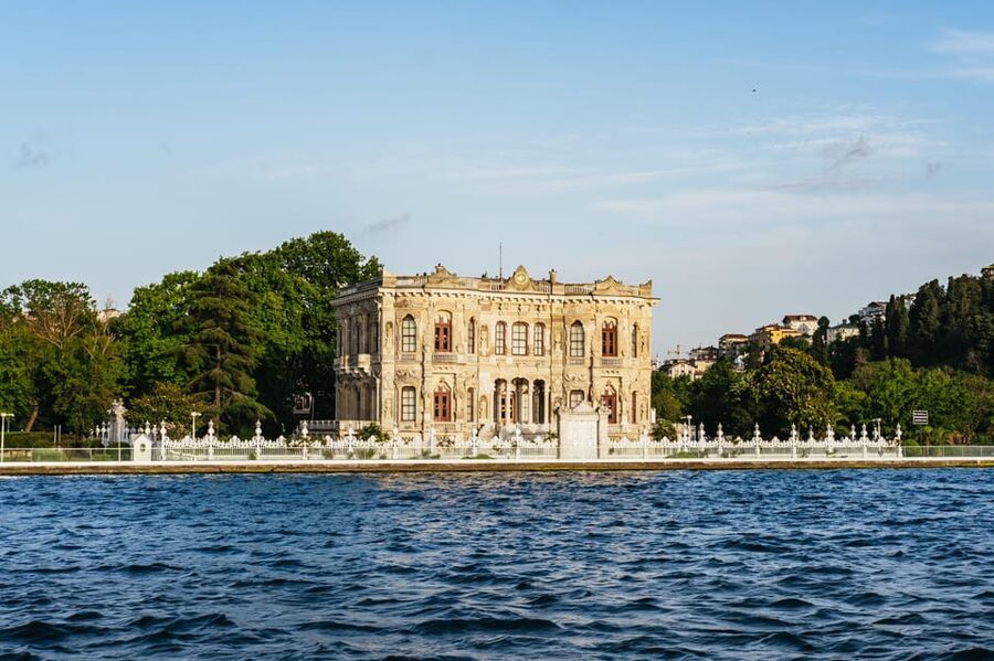 Istanbul: Bosphorus Sunset Cruise on a Luxury Yacht - Is $59 a fair price?