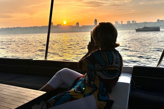 Istanbul Bosphorus Sunset Yacht Cruise - Sunset near Maiden’s Tower