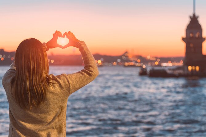 Istanbul Bosphorus Sunset Yacht Cruise with Snack and Refreshment - Why the Bosphorus works best at sunset
