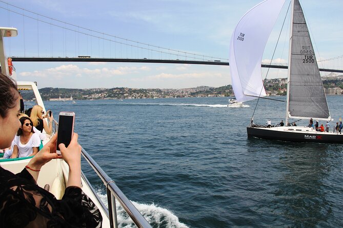 Istanbul Bosphorus Yacht Experience – Asian Side Visit in Kanlica - The Return Route and Istanbul’s Classic Skyline