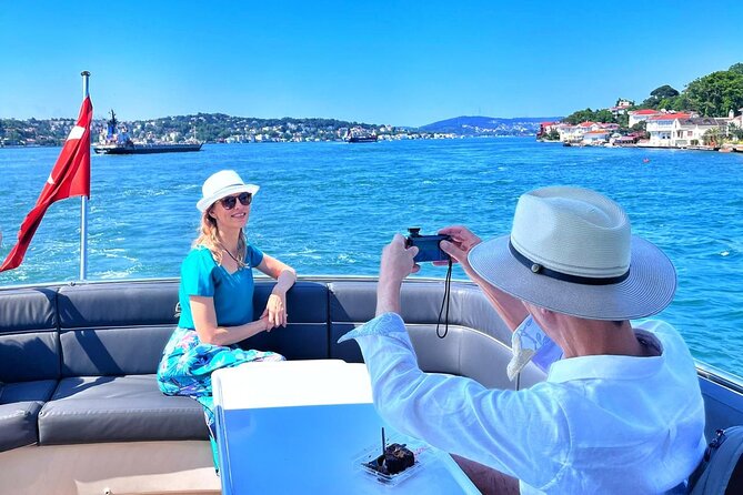 Istanbul Bosphorus Yacht Experience – Asian Side Visit in Kanlica - From Dolmabahçe Mosque to Ortaköy