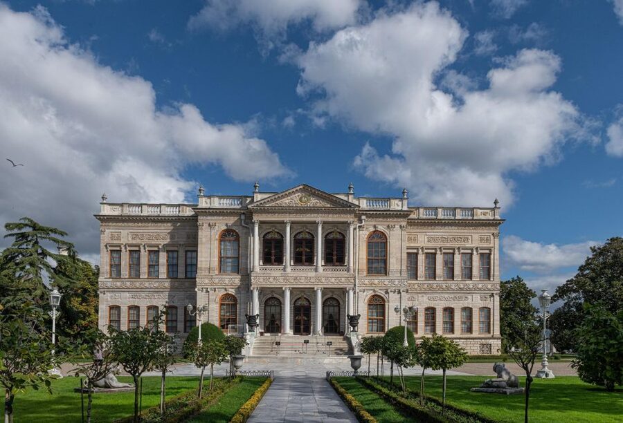 Istanbul: Dolmabahce Palace Tour and Bosphorus Yacht Cruise - Why Dolmabahce changes your view of Ottoman Istanbul