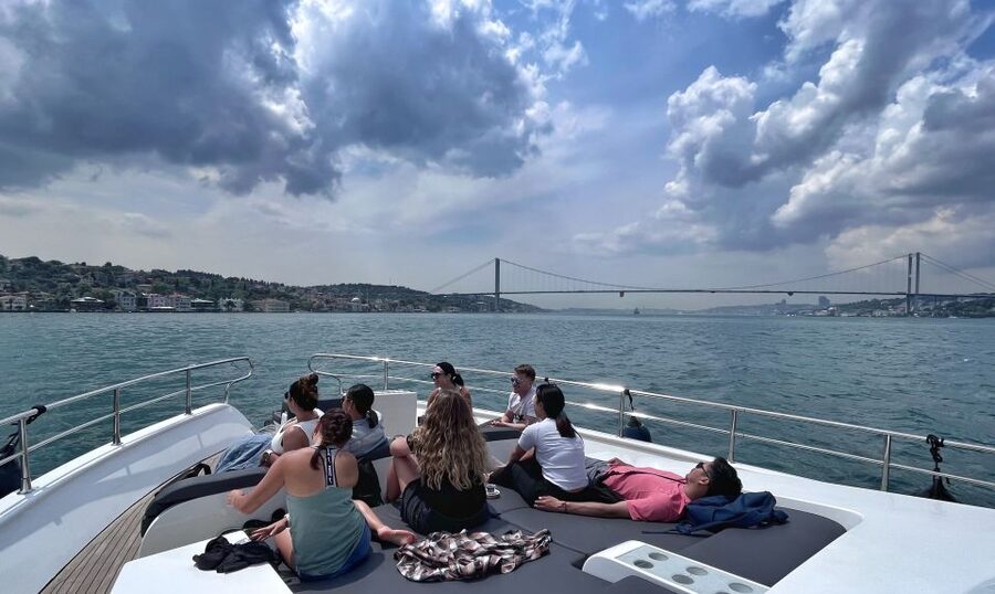 Istanbul: Dolmabahce Palace Tour and Bosphorus Yacht Cruise - Is $159 a fair price?