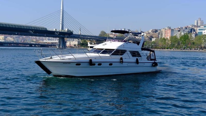 Istanbul: Luxury Yacht on Bosphorus - Why a private yacht changes the Bosphorus experience