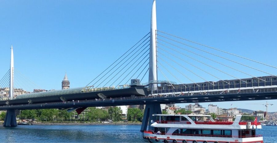 Istanbul: Private Bosphorus Cruise By Luxury Yacht - Rumeli Fortress and the Narrowest Views