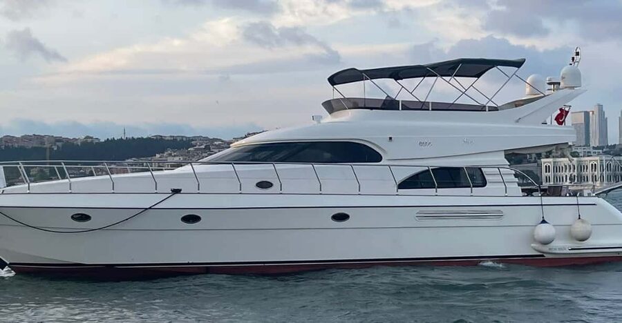 İstanbul: Private Bosphorus Tour On Luxury Yacht Pre#2 - What is included, and what will cost extra