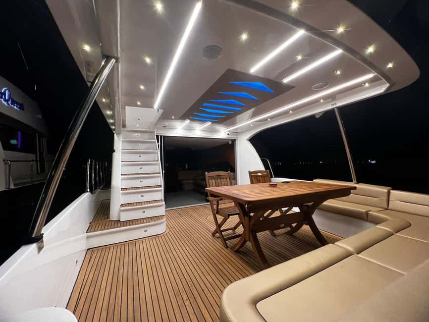 Istanbul: Private Bosphorus Yacht with Tour Guide and Snacks - What is served on the yacht