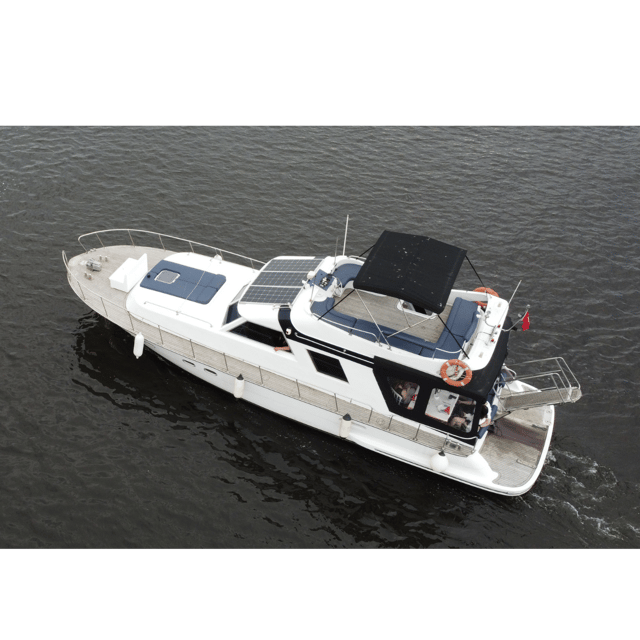 İstanbul:Private Luxury Yacht on Bosphorus 14 Meter(46 feet) - Is $325 Good Value for Two Hours?