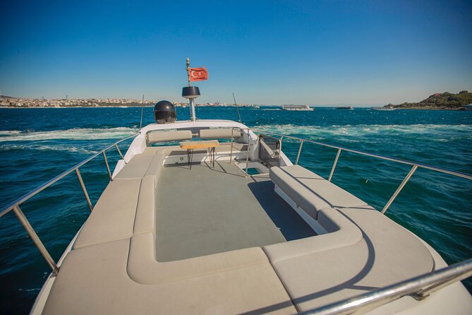 Istanbul Private Luxury Yacht on Bosphorus 14 mt 46feet - Key points at a glance