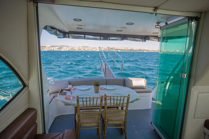 Istanbul Private Luxury Yacht on Bosphorus 14 mt 46feet - Boarding at Balat Parkı and settling in