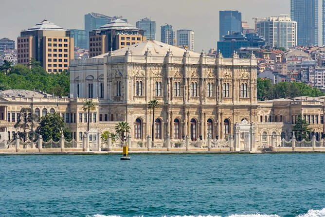 Istanbul Private Luxury Yacht on Bosphorus - What the 4.9 rating tells you about the experience