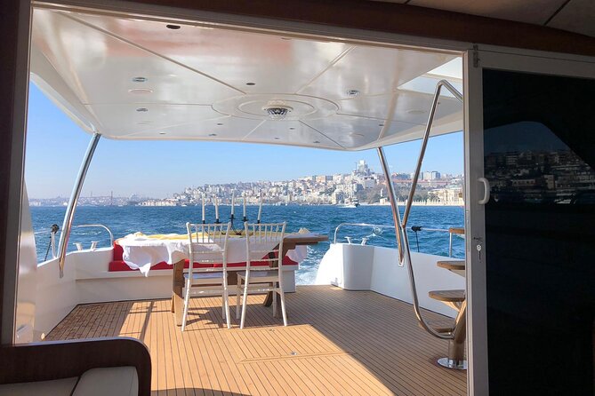 Istanbul Private Yacht Tour - 2 Hours - Dolmabahçe Palace and the First Bridge