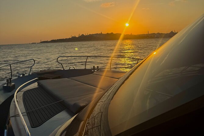 Istanbul Sunset Cruise by the Luxury Yacht - What This Istanbul Yacht Cruise Really Offers