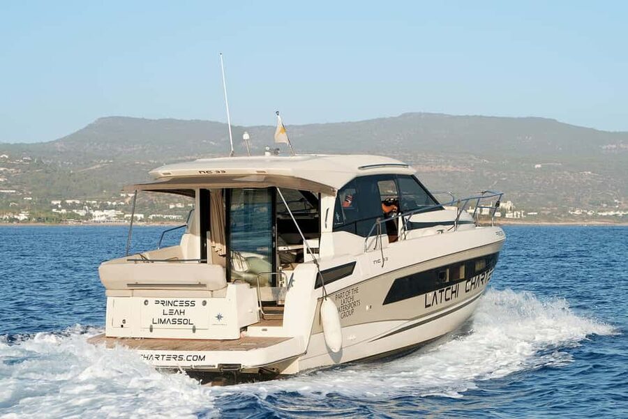Jeanneau NC33 - Luxury Yacht Charter to Blue Lagoon - Getting comfortable aboard the Jeanneau NC33
