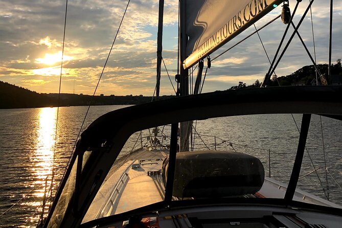 JFarwell Moonlight Yacht Cruise from Halifax Waterfront - Drinks, music, and the onboard mood
