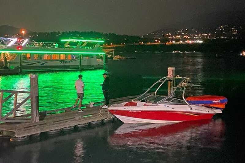 Kelowna: Tiki Party Yacht Rental - Service quality and how to protect your day