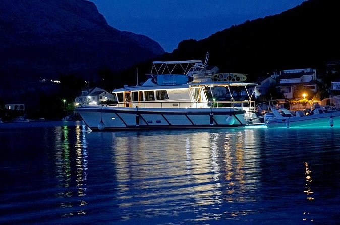 Korcula Private Yacht Cruise Including Wine Tasting and Dinner - What the private format really gives you