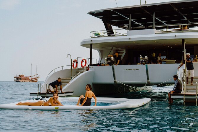 Krabi: 4 Island Luxury Yacht with Snorkelling & Clear Kayaking - Chicken Island and the famous profile